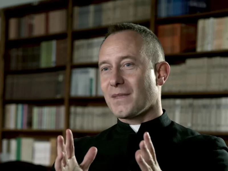 Prokuratura umorzyła śledztwo ws. ks. Chmielewskiego. "Brak znamion przestępstwa"