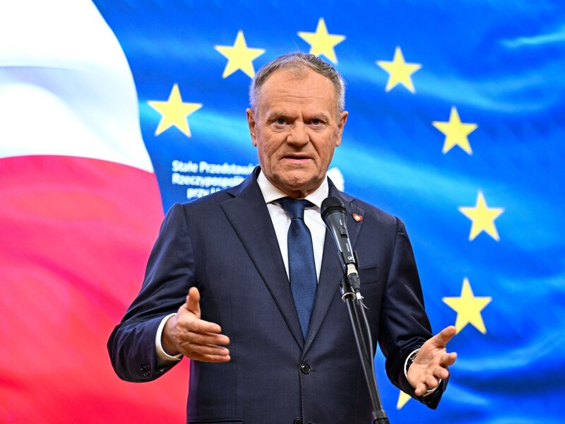 Pożyczka zamiast aktywów. Tusk ogłasza sukces po negocjacjach w Brukseli