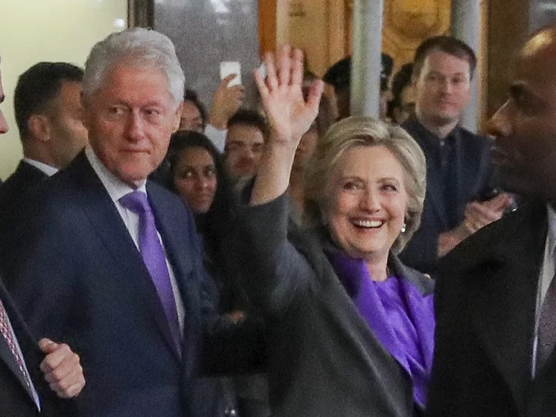 Rok więzienia za obrazę Kongresu? Clintonowie w poważnych tarapatach