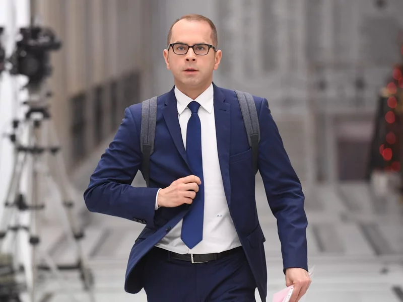 Jak ogrzać mieszkanie w razie kryzysu? Pomysł Szczerby zwala z nóg