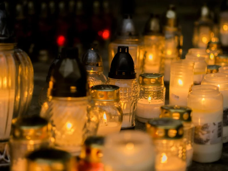 Dlaczego chrześcijanie pamiętają o swoich bliskich zmarłych?