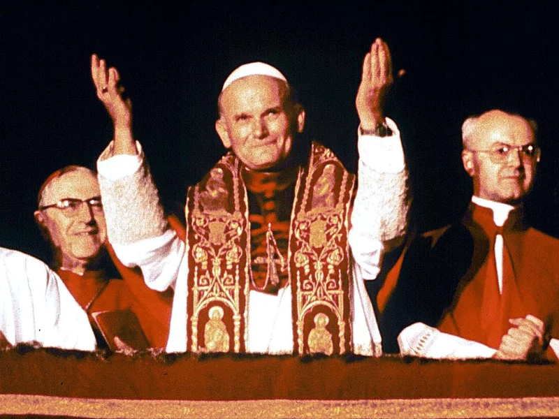 Pseudo spektaklem uderzają w ks. Jankowskiego i św. Jana Pawła II