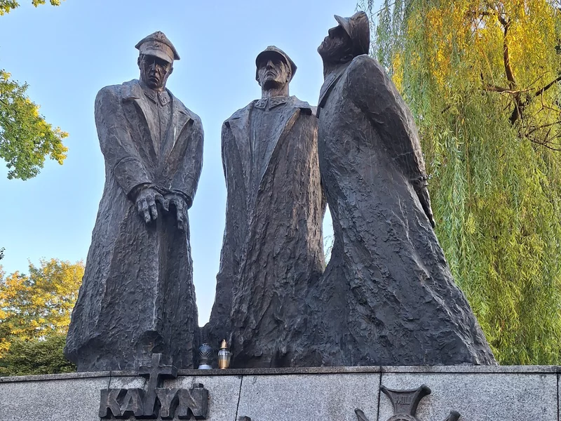 Dzień Pamięci Ofiar Zbrodni Katyńskiej. 36 lat temu Sowieci przyznali się do zbrodni