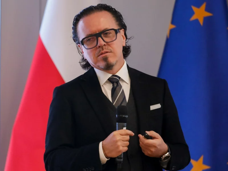 Zaskakujący ruch ministra. Zwrócił się do ABW