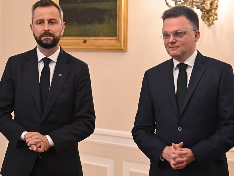 Sondażowy nokaut. PSL, Smerfy 2050 i Razem poza Sejmem