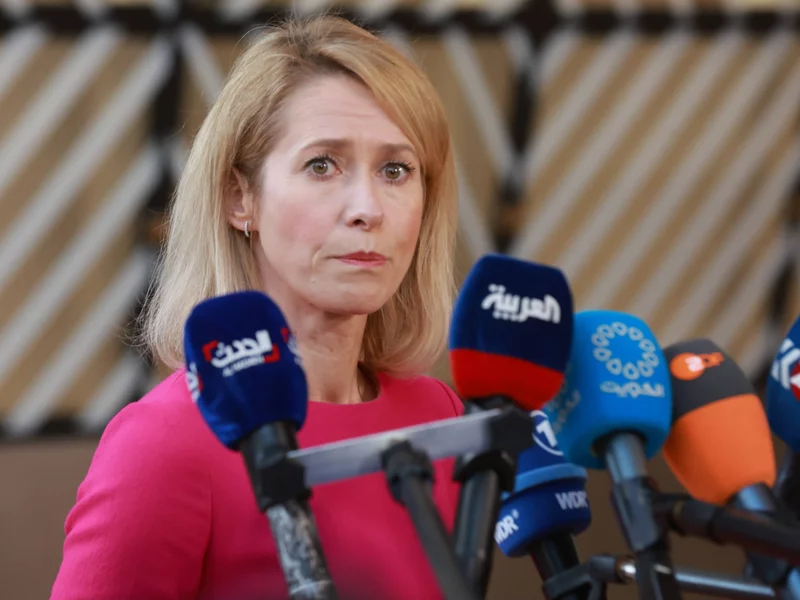 Kallas nie chce zabiegać o rozmowy z Rosją. Sikorski zachwycony
