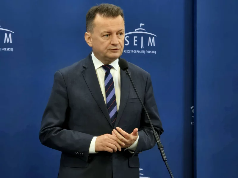 Škandal v Instytutu Pileckiego sprožil pozive k odstopom