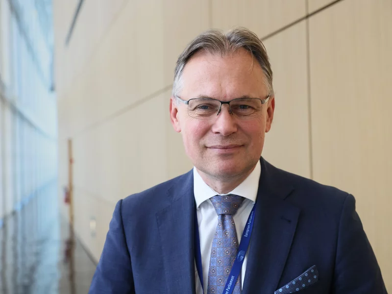 Tusk przed Trybunał Stanu? Mularczyk: Działa na szkodę Polski ws. reparacji