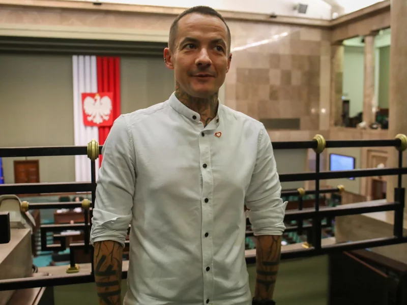 Klub KO traci posła. "Może to kara za brak subordynacji, za krytykę"