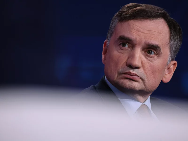 "Po prostu się udusi". Wstrząsające szczegóły choroby Ziobry