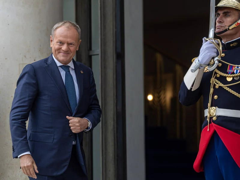 Tak Macron potraktował Tuska w Paryżu. "Policzek wymierzony wszystkim Polakom"