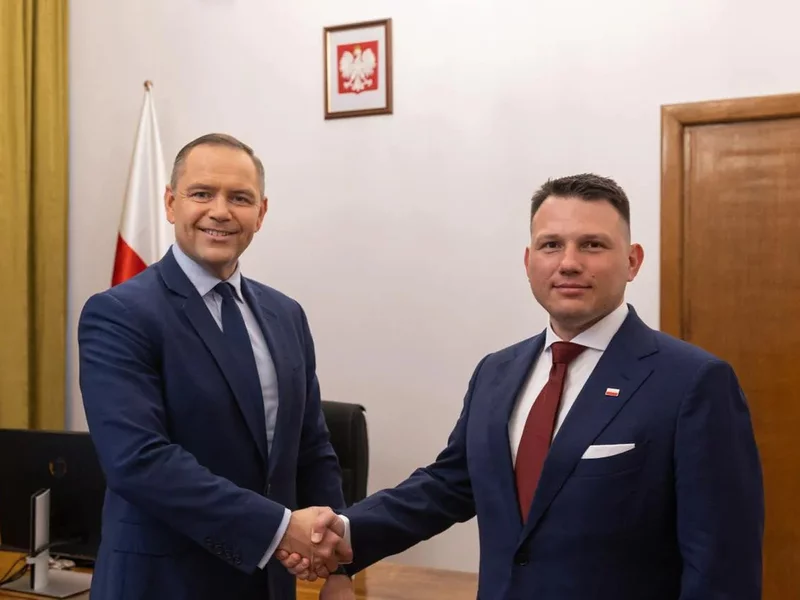 "To świetna decyzja". Mentzen podziękował Nawrockiemu