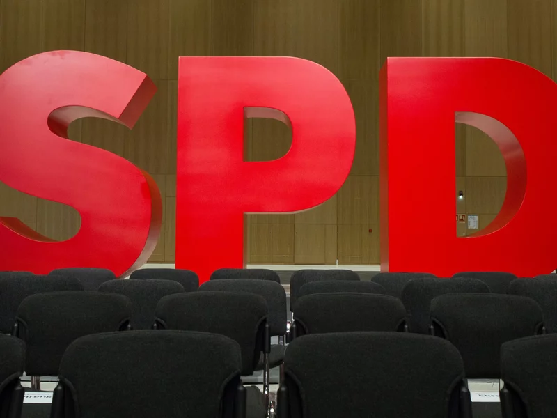 Szokujący pomysł niemieckich socjalistów. Chcą zniesienia małżeństw