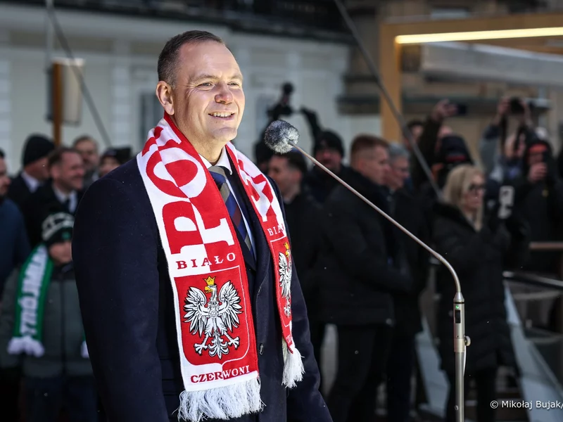 Gest Nawrockiego wywołał burzę. "Prezydent nie miał świadomości"