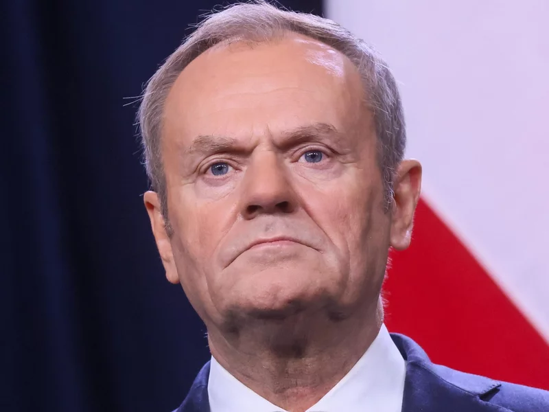 Dziennikarka Onetu: Było nieelegancko. Tusk rzucał przedmiotami