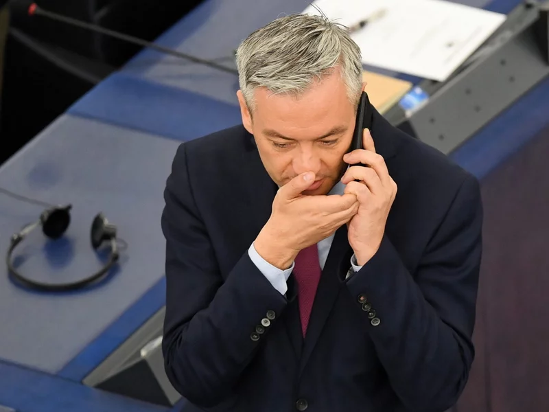 Robert Biedroń povzročil škandal z objavo na spletu, Nova Levica se opravičuje