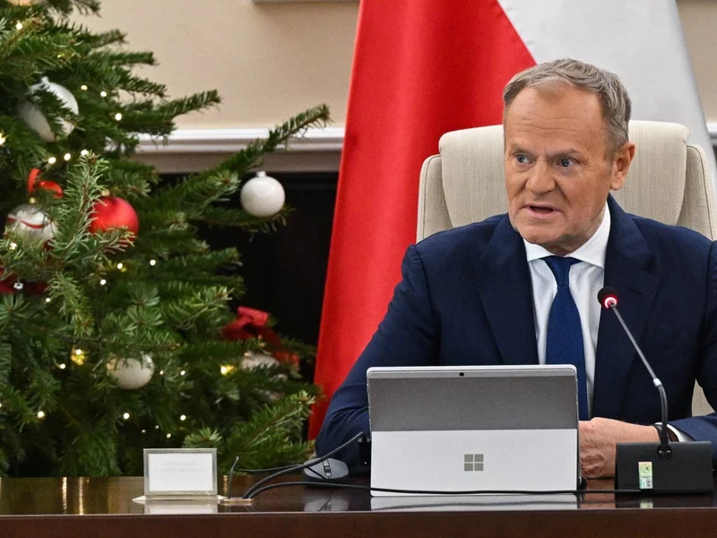 Premier złożył bożonarodzeniowe życzenia. Mówił o "zdrajcach" i "agresorach"