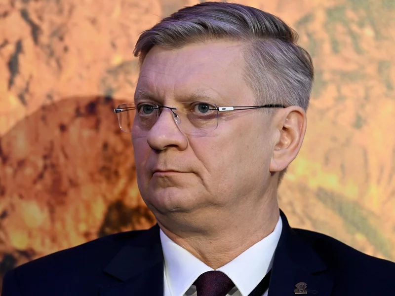 Mocny cios dla ludzi Tuska. Sąd uznał odwołanie byłego szefa Instytutu Felczaka za bezprawne