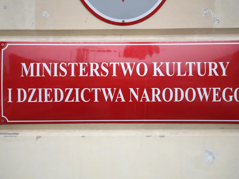 Nie milkną echa szokującej aukcji. Ministerstwo wystąpiło z żądaniem