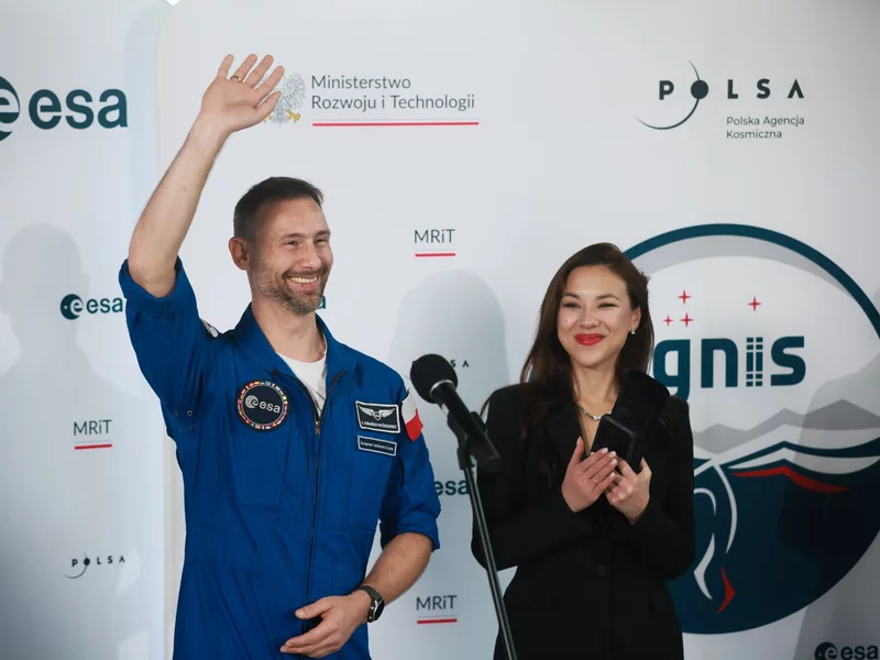 Radosna nowina u Uznańskich-Wiśniewskich. Astronauta i posłanka zostali rodzicami