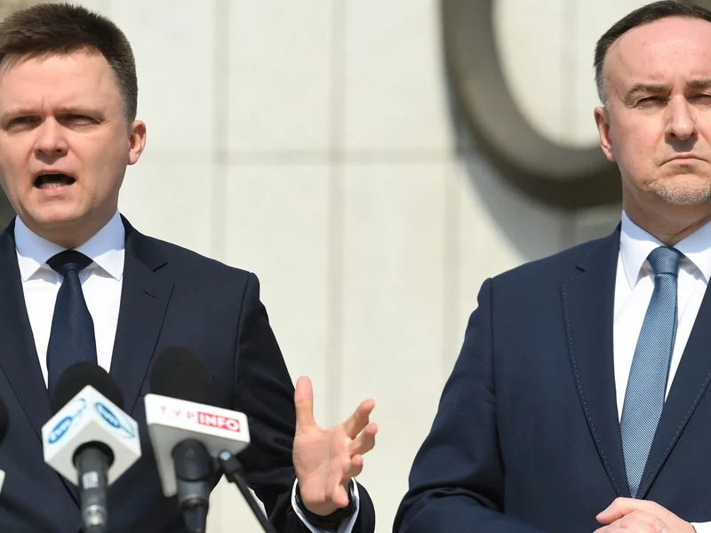 Hołownia i Kobosko z problemami? Wraca sprawa Collegium Humanum