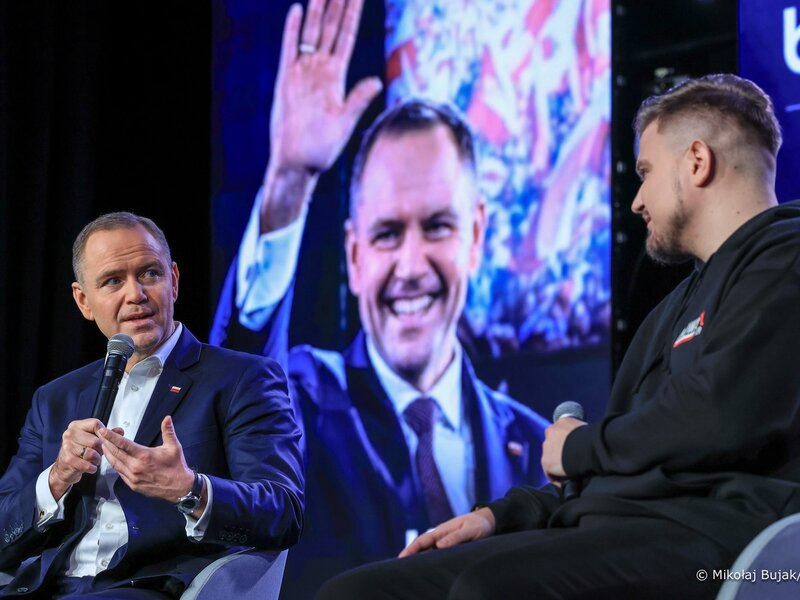 "Oddam swoje lajki premierowi Tuskowi". Zaskakujące słowa Nawrockiego