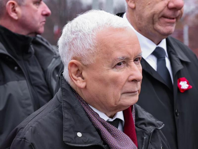 Tusk na MN? Prezes PiS: Równie dobrze można by się spodziewać Putina