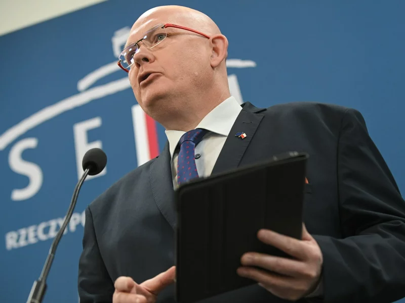 "Jak można mu przypisywać złe intencje?". Gramatyka broni Donalda Tuska