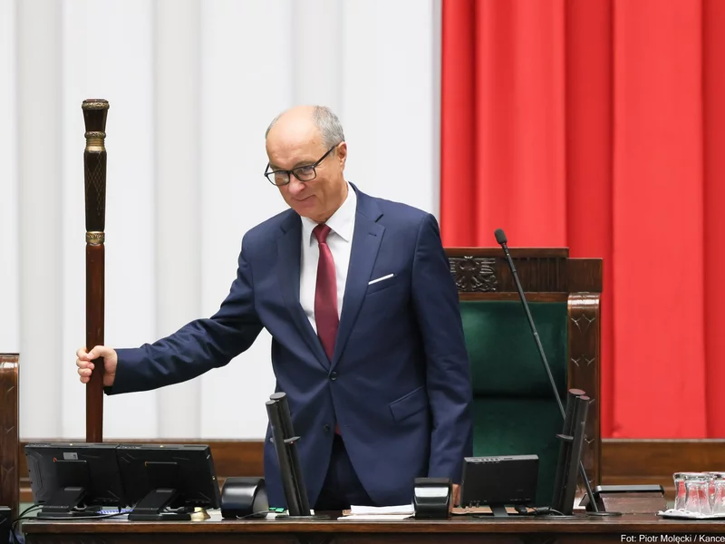 Czarzasty wprowadza w Sejmie nowe zasady. "My się śmiejemy"