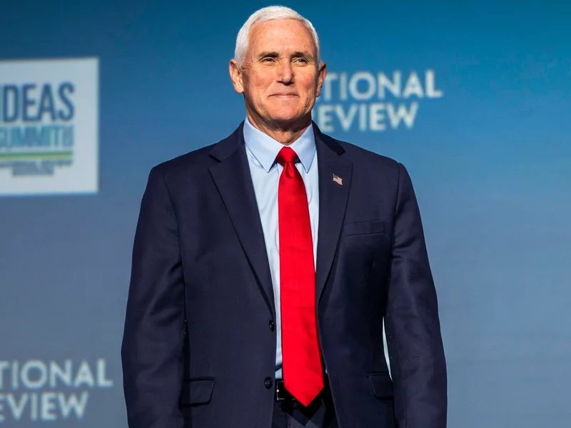 "Uderzyć młotem". Były współpracownik Trumpa o rozmowach z Putinem