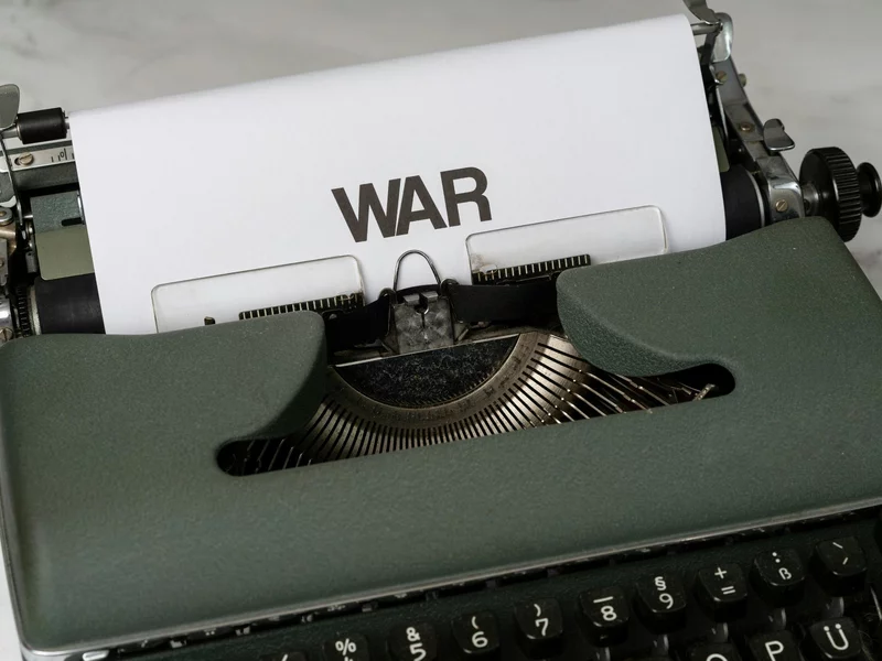 Dziennikarz apeluje do mediów i polityków: Dość straszenia wojną