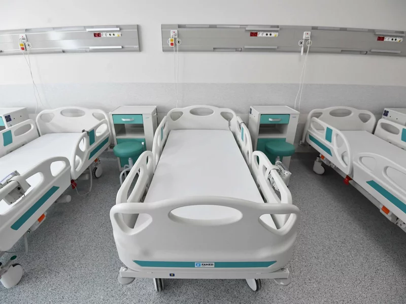 Szpitale będą zamykane? Rzecznik rządu odpowiada