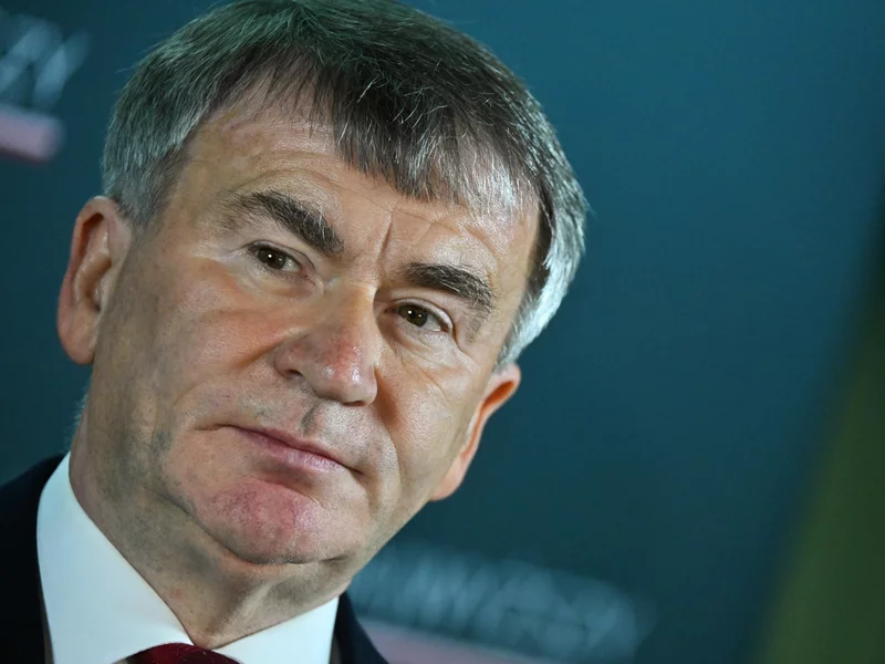 Tysiąc wakatów w sądach. Kapiński: Co roku 1,7 mln