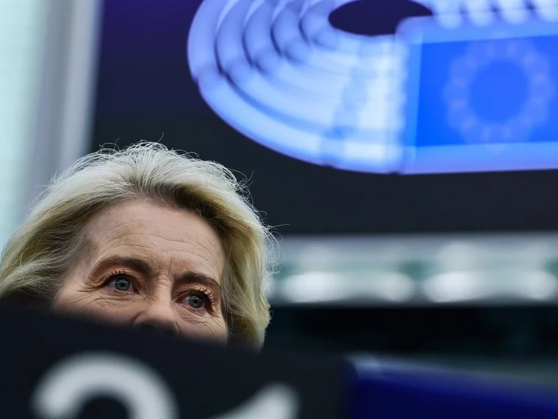 KE szykuje radykalną regulację. Konfederacja: Eurokraci chcą inwigilować