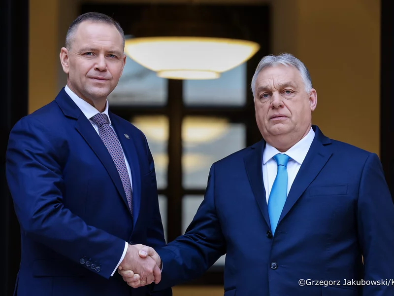 Polacy o wizycie prezydenta Nawrockiego na Węgrzech. Są mocno podzieleni