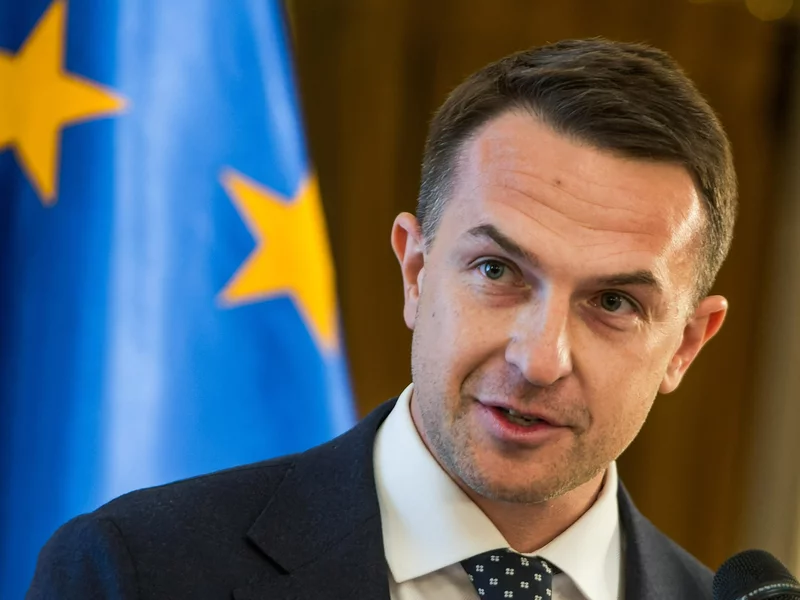 Слапка: Правительство Закона и Справедливости, Конфедерации и Брауна - самый вредный сценарий