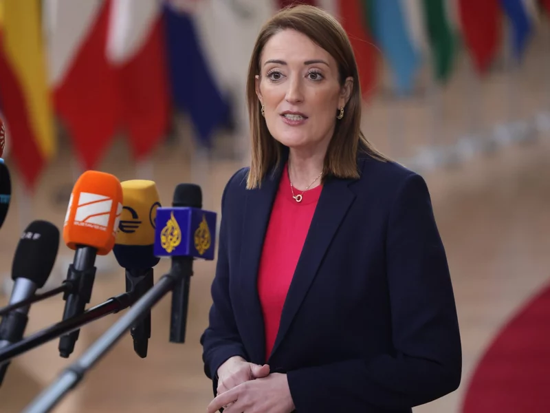 Finansowanie wojny. Metsola: Musimy pilnie znaleźć sposoby, żeby podnieść Rosji koszty