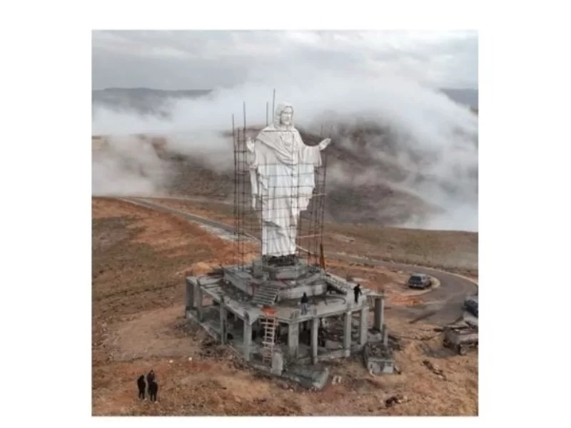 W Libanie powstaje jeden z największych pomników Chrystusa