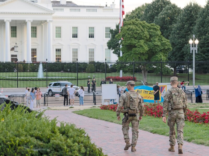 Strzelanina koło Białego Domu. USA wstrzymują wnioski imigracyjne Afgańczyków
