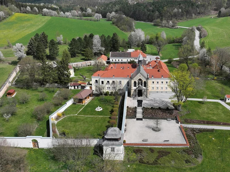 Dramat w rodzinie. Samobójstwo ostatniego następcy tronu