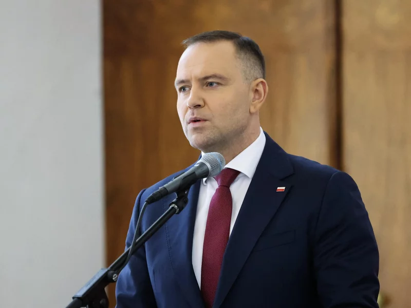 "Sympatyczny człowiek, ale powinien zostać zmieniony". Nawrocki mocno o jednym z ministrów