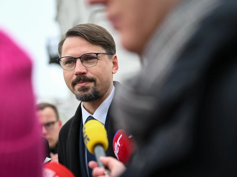 Trwają rozmowy o pakcie senackim prawicy. Płaczek ujawnia, kto w nich uczestniczy
