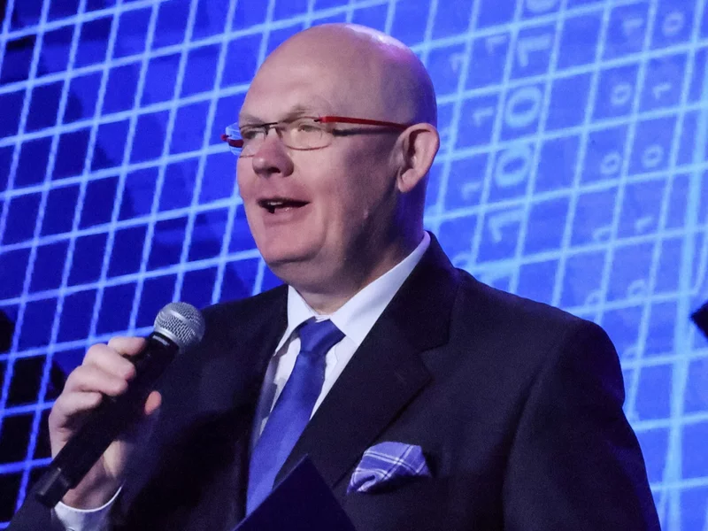 "Mam 15 lat". Nowa funkcja mObywatela ma ograniczyć dostęp dzieci