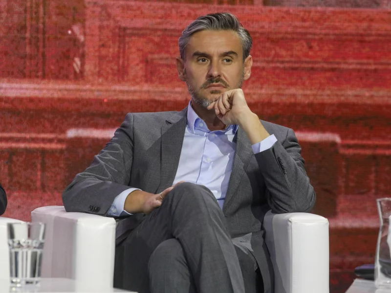 Waraca sprawa byłego wiceministra. "Odwoziłem dzieci do szkoły i jeździłem na zakupy"