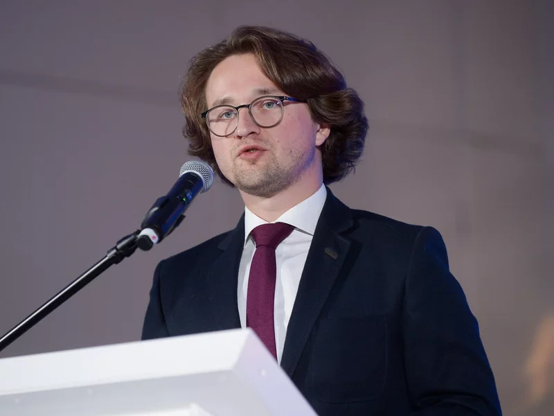 Żurek odwołał rektora AWS. Sopiński: Nie ma prawa