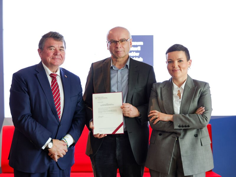 50 milionów na 
