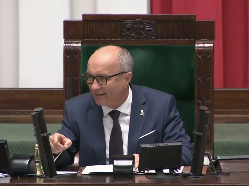 "Zaraz będziecie szukali gejów". Czarzasty: To jes