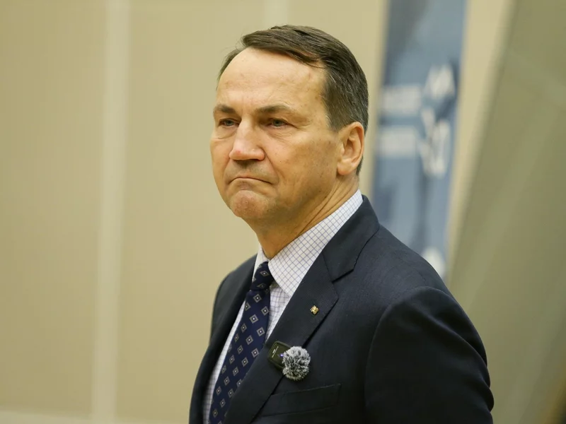 Nowe sankcje na Rosję. Sikorski ujawnia szczegóły