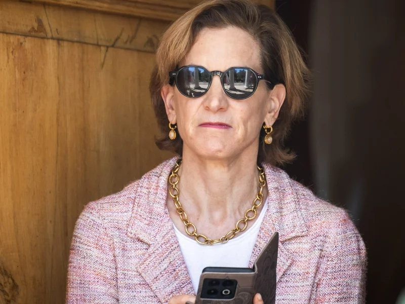 "To było upokarzające. Radosny szczeniak". Applebaum uderza w Trumpa