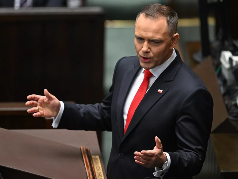 Nawrocki wstawił wymowną grafikę. "Licznik rośnie każdego dnia"